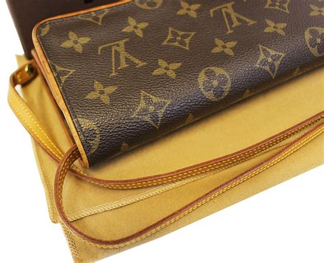 louis vuitton canvas pochette|louis vuitton pochette monogram.